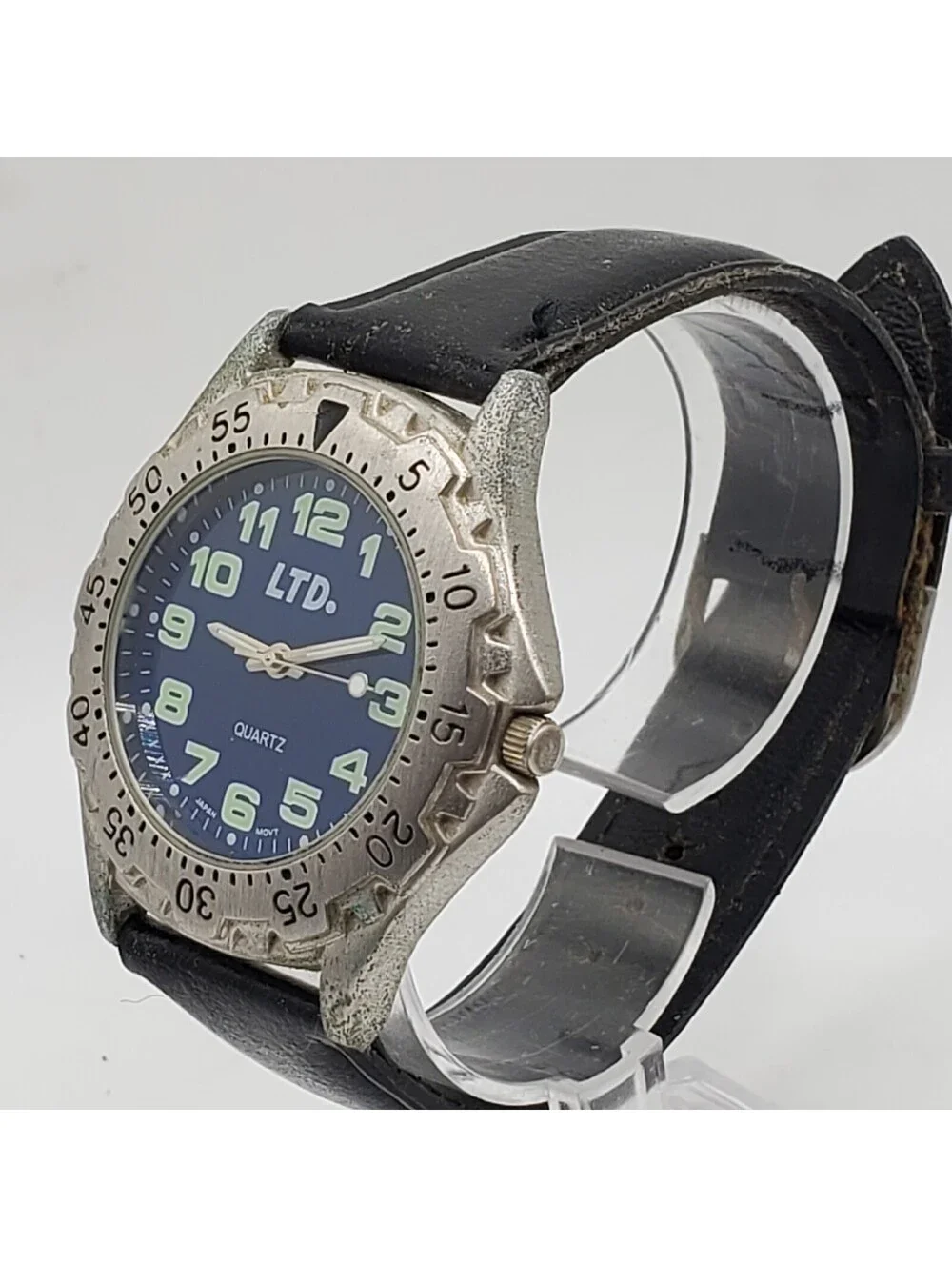 LTD Quartz Watch Mens 40mm Silver Tone Black Band New Battery